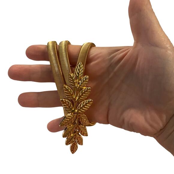 Vintage Gold Tone Stretch Belt Laurel Leaf Clasp Greek Goddess Style skinny belt - Picture 3 of 5